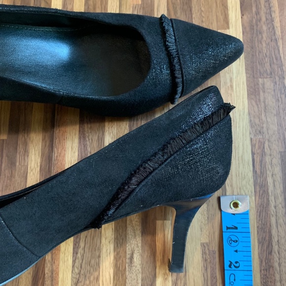 Donald Pliner "Exquisite Fancy Leather Fringed Shoes" - Picture 14 of 15